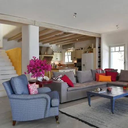 Impeccable 6-bed In Paros - Delion Βίλα